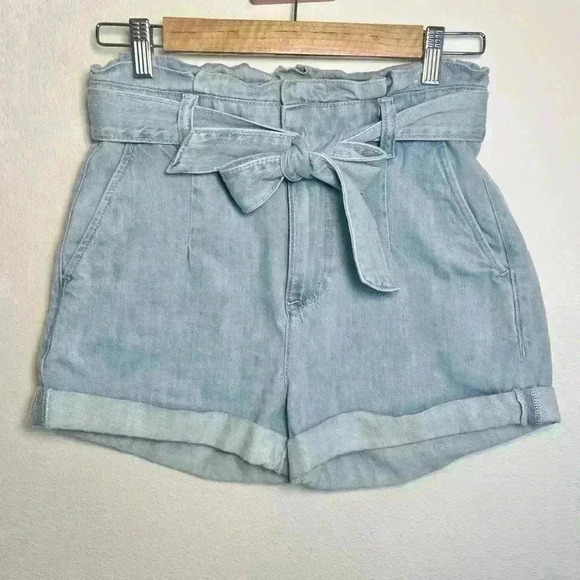 Express | Women’s Extreme High Waisted Paperbag Belted Shortie Shorts | Size 2 - Picture 2 of 11
